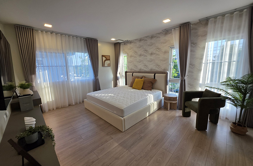 House with Shared Pool in Bangnatrad 